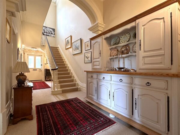 Mayfield House, High Street, Collingham, Newark