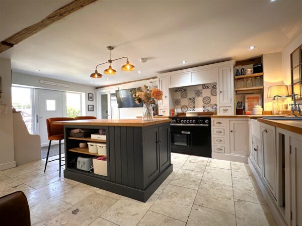 Grange Court, Great North Road, South Muskham, Newark
