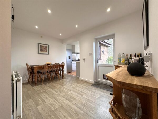 Lorander, Temperance Lane, Collingham, Newark