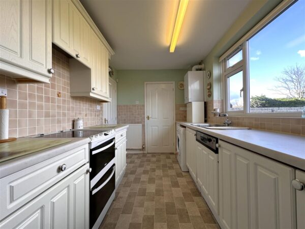 Swinderby Road, Collingham, Newark
