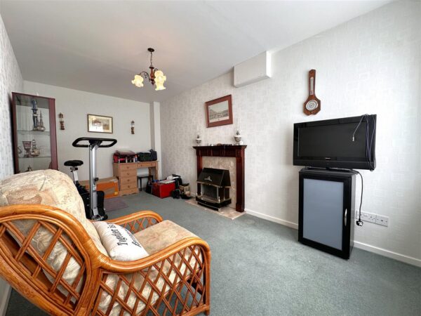Swinderby Road, Collingham, Newark