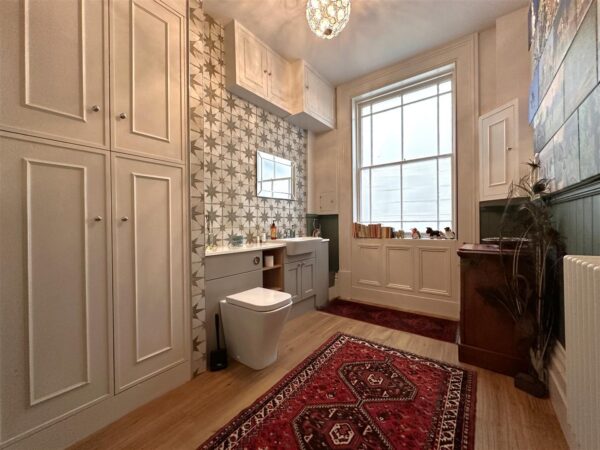 Mayfield House, High Street, Collingham, Newark