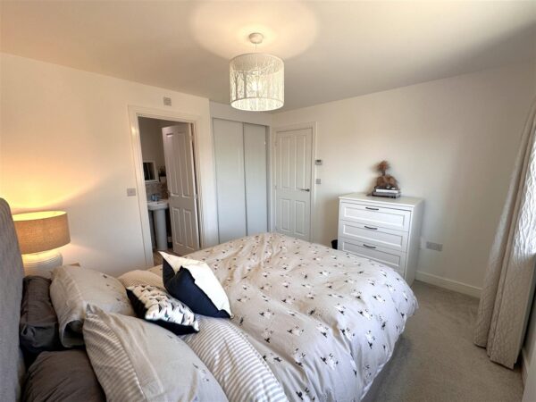 Flaxley Way, Middlebeck, Newark