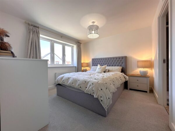 Flaxley Way, Middlebeck, Newark