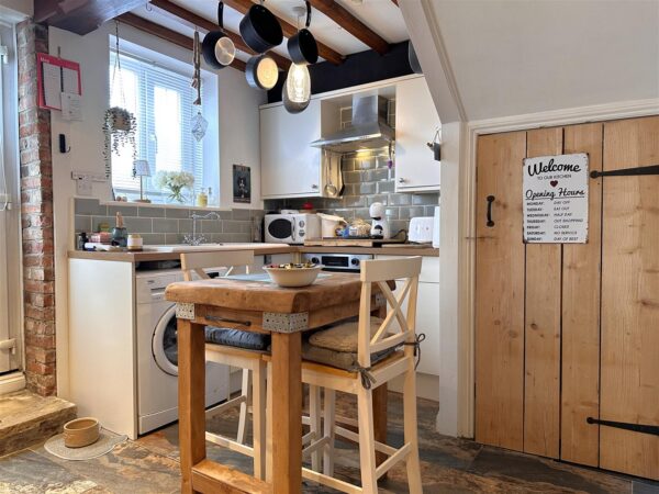 The Old Barn, Wetsyke Lane, Balderton, Newark
