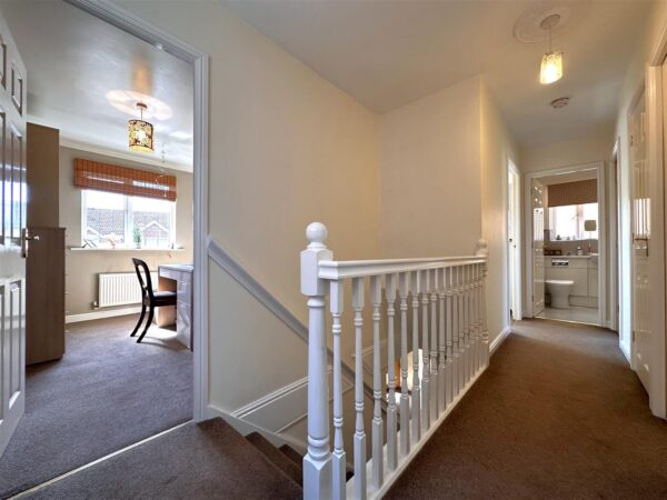 Saucemere Drive, Newark