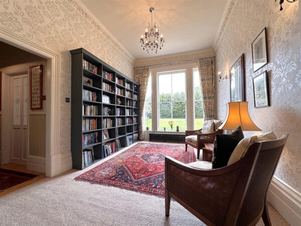 Mayfield House, High Street, Collingham, Newark