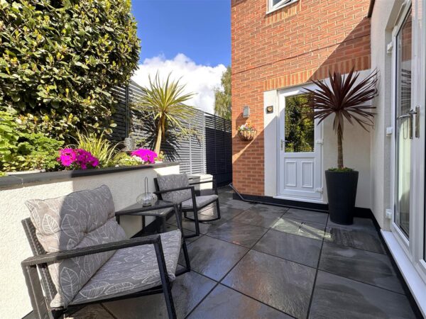 Broughton Drive, Newark