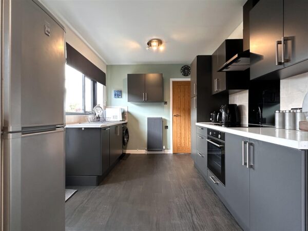 Pinfold Close, Collingham, Newark