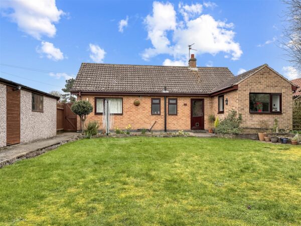 Lorander, Temperance Lane, Collingham, Newark