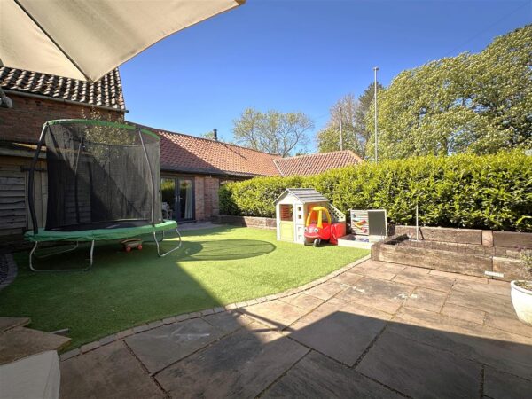 Grange Court, Great North Road, South Muskham, Newark