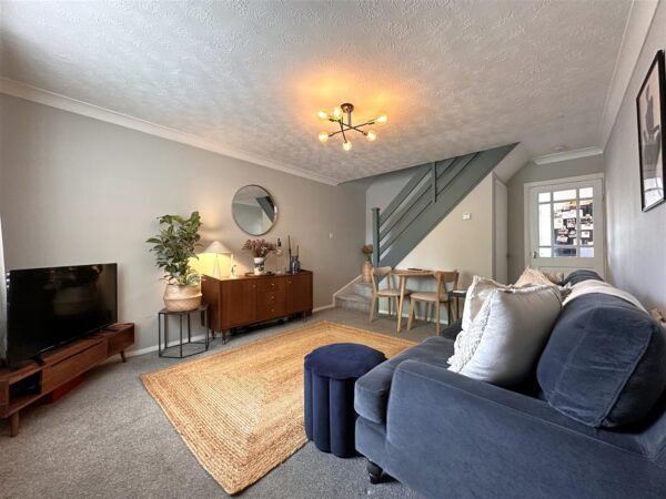 Hounsfield Close, Newark