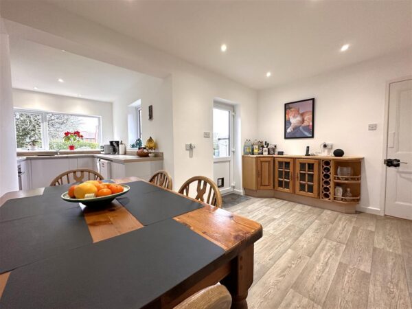 Lorander, Temperance Lane, Collingham, Newark