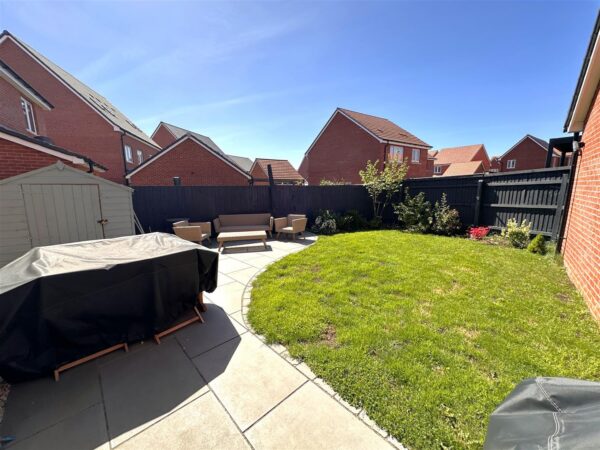 Flaxley Way, Middlebeck, Newark