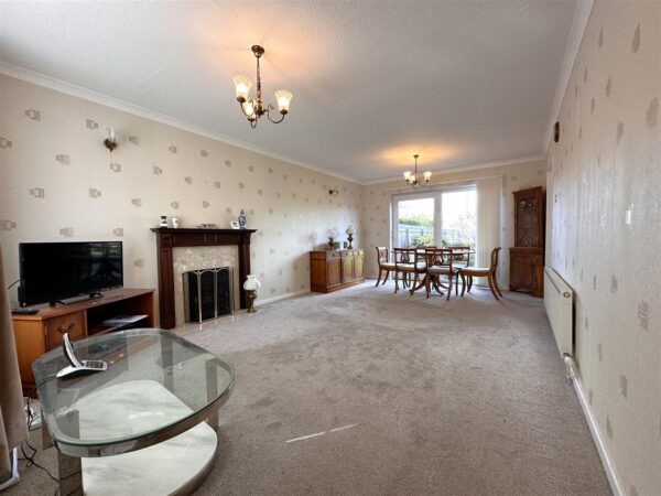 Swinderby Road, Collingham, Newark