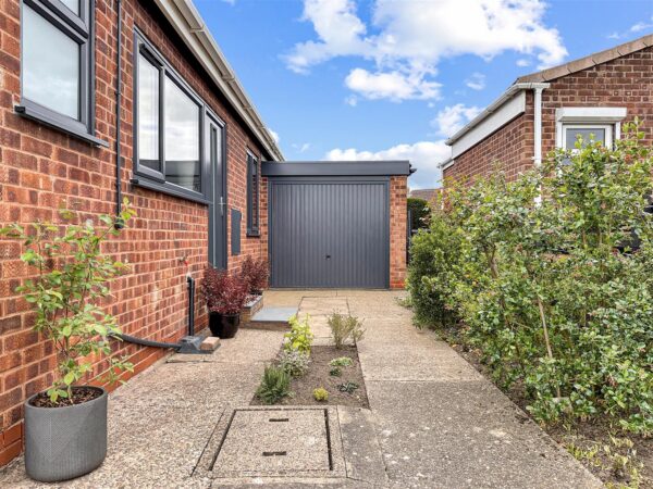 Pinfold Close, Collingham, Newark