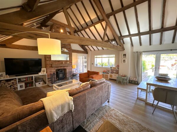 Grange Court, Great North Road, South Muskham, Newark