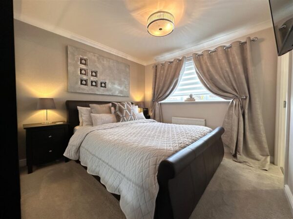 Broughton Drive, Newark
