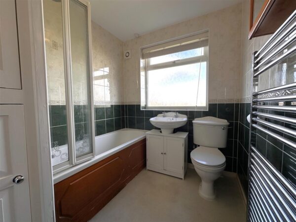 Swinderby Road, Collingham, Newark