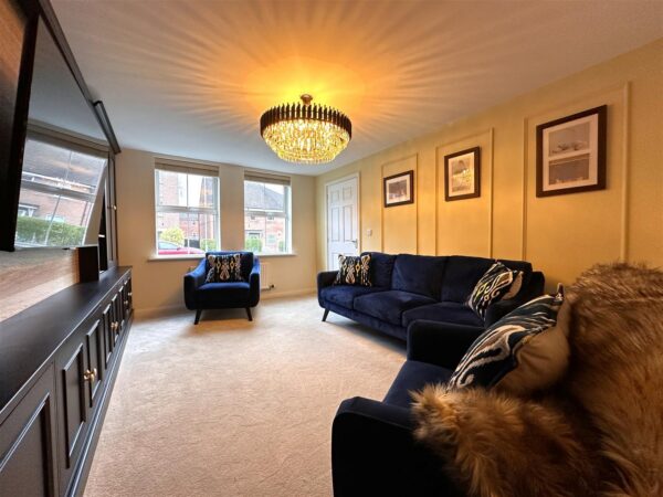 Goldstraw Lane, Fernwood, Newark
