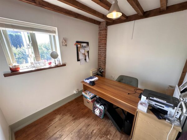 The Hayloft, Barn 3, Park Farm, Newark Road, Wellow, Newark
