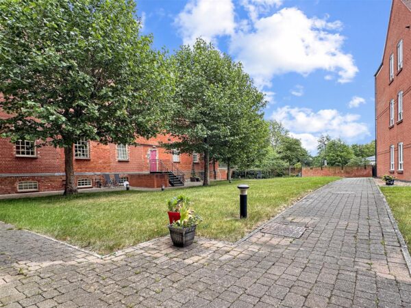 Penthouse Apartment, The Brewhouse, Castle Brewery, Newark