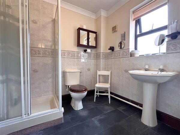 Maple House, School Lane, Claypole, Newark