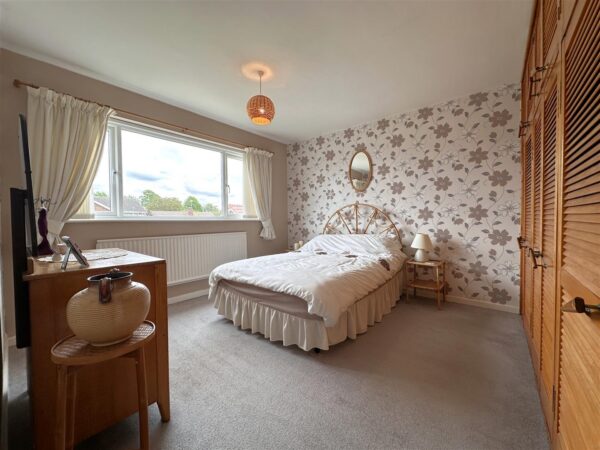 The Woodlands, Newark