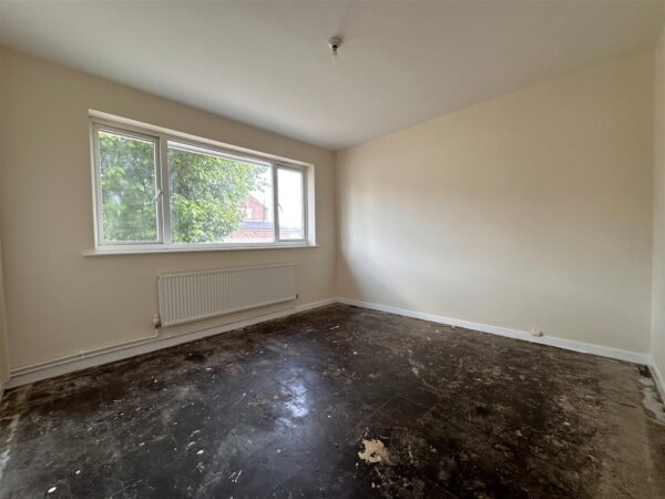 Redlands, Longfellow Drive, Balderton, Newark