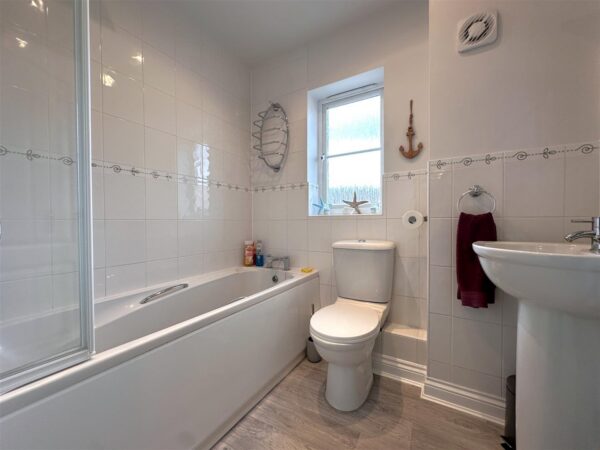 Elder Close, Witham St. Hughs, Lincoln