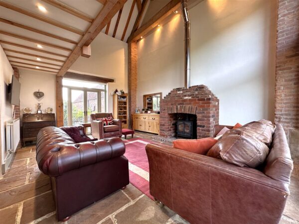 The Hayloft, Barn 3, Park Farm, Newark Road, Wellow, Newark