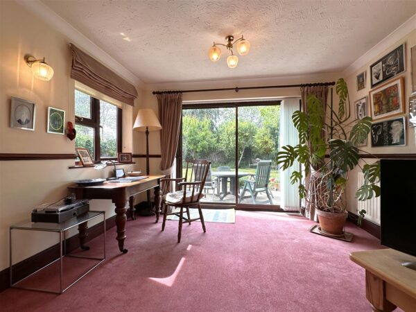 Maple House, School Lane, Claypole, Newark