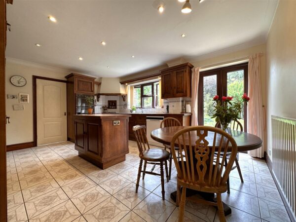 Maple House, School Lane, Claypole, Newark