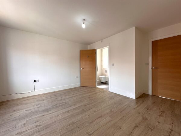 Yarnsworth Road, Middlebeck, Newark