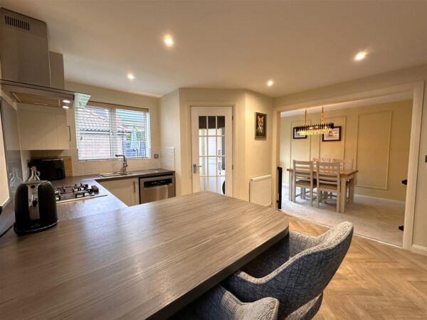 Goldstraw Lane, Fernwood, Newark