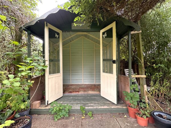Butterfly Bungalow, Village Close, Farndon, Newark