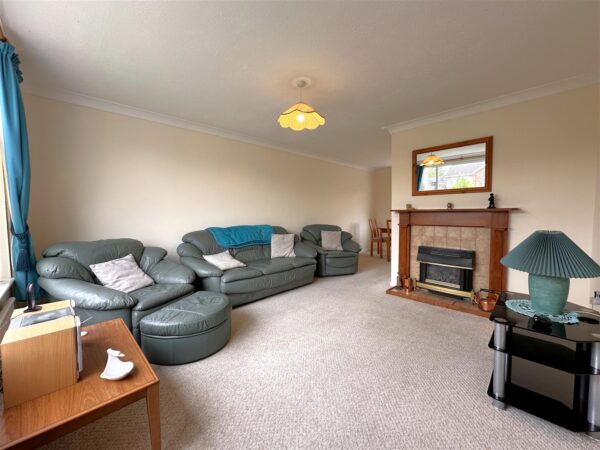 The Woodlands, Newark