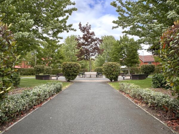 Rubys Walk, Fernwood, Newark