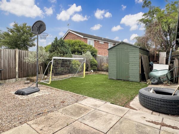 Almond Grove, Farndon, Newark