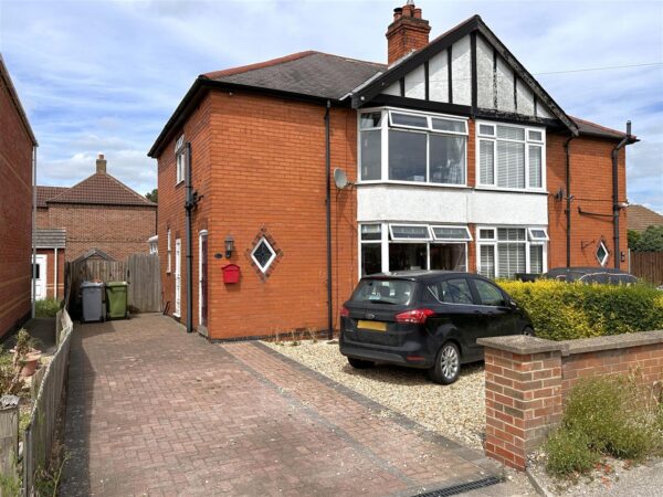 Hawton Lane, Balderton, Newark
