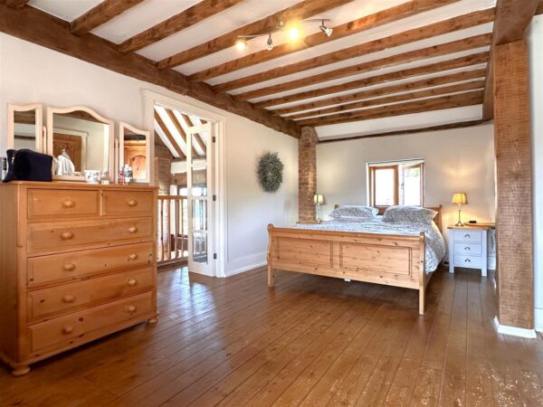 The Hayloft, Barn 3, Park Farm, Newark Road, Wellow, Newark