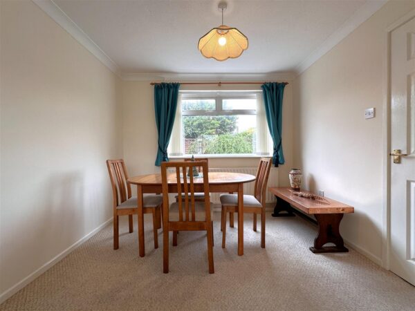 The Woodlands, Newark