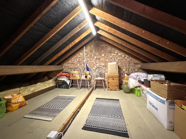 Butterfly Bungalow, Village Close, Farndon, Newark