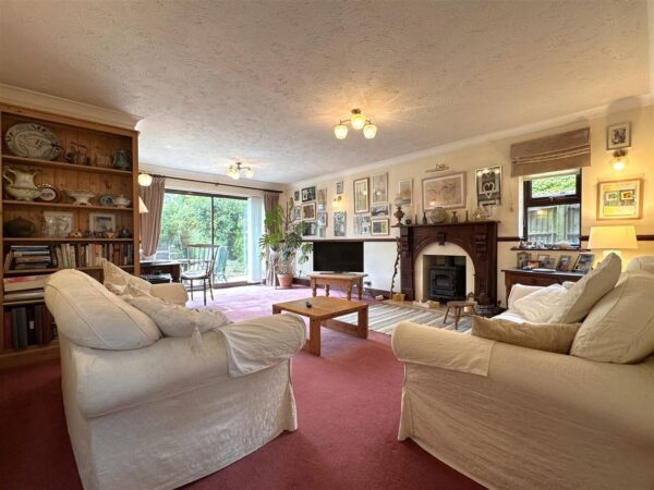 Maple House, School Lane, Claypole, Newark