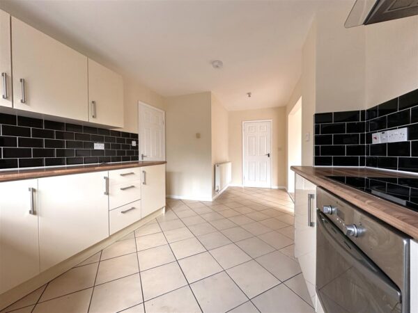 Redlands, Longfellow Drive, Balderton, Newark