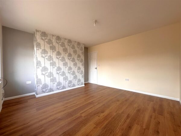 Redlands, Longfellow Drive, Balderton, Newark