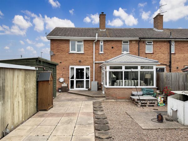 Almond Grove, Farndon, Newark