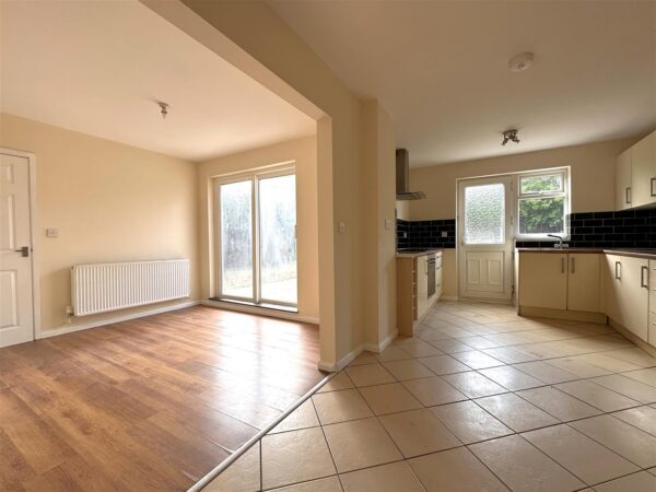 Redlands, Longfellow Drive, Balderton, Newark