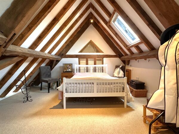 The Hayloft, Barn 3, Park Farm, Newark Road, Wellow, Newark