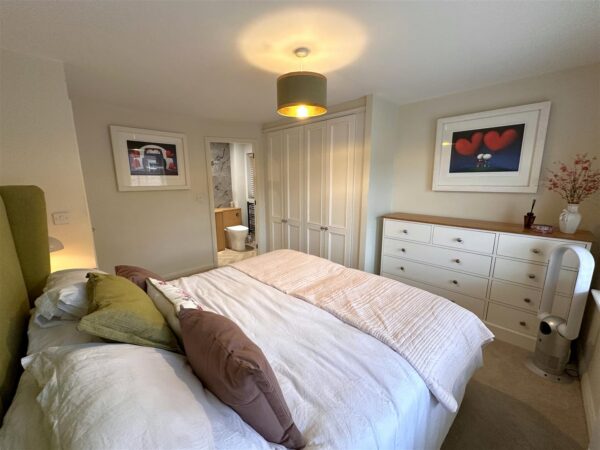 Goldstraw Lane, Fernwood, Newark
